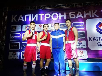 Эхнэр, нөхөр боксчид алтан медалийн төлөө тулалдана