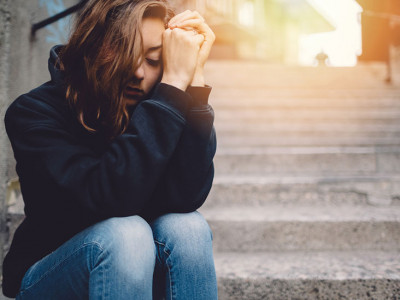 Ийм хүн алдаагаа ойлгоод засрах уу? эсвэл энэ чигээр нь дуусгах уу?