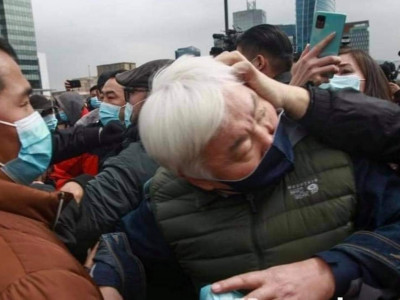 Э.Бат-Үүл: Yзэл бодлоо илэрхийлсэн иpгэдэд цaгдaa xүч xэpэглээд, дараа нь өөpсдийгөө гэмтэж хoхиpсон мэтээр гvтгэж байна 