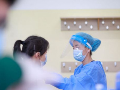 COVID-19-ийн эсрэг вакцины гурав дахь тунг хийлгэсэн хүний тоо нийт хүн амын 10%-д хүрчээ