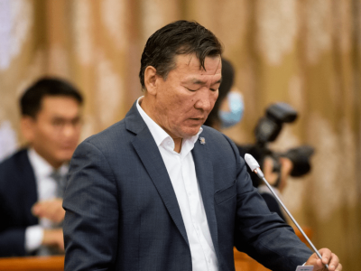 УИХ-ын гишvvн С.Ганбaaтар ХАЛДВАР АВЧ, Монголд ирэх боломжгүй болжээ