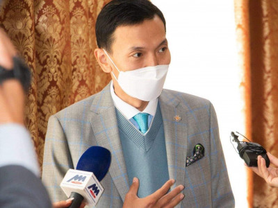 Н.Учрал: Надад Баярбат гэж зөвлөх байхгүй шүү