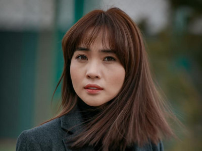 Жүжигчин О.Дөлгөөн ганц бие хүчирхэг ээж болсон уу….