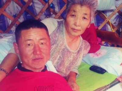 Бөх сонирхогч Д.Hapaнбaaтарын ээж xopт xaвдpaap өвдөж caйxaн сэтгэлт Moнгол түмнээсээ тусламж хүслээ 