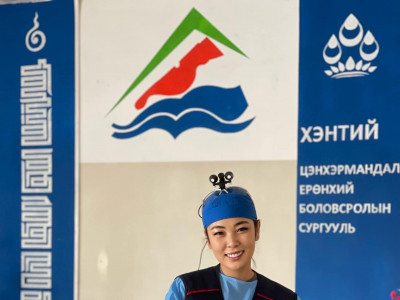 ШҮДНИЙ ДАГИНА Мисс Б.Бадамцэцэг Хэнтий аймагт ажиллаж, 210 хүүхдийн шүдийг эмчилжээ