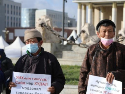 Эрдэнэбүрэнгийн усан цахилгаан станцыг барихыг Увс аймгийн хэсэг малчид эсэргүүцлээ 