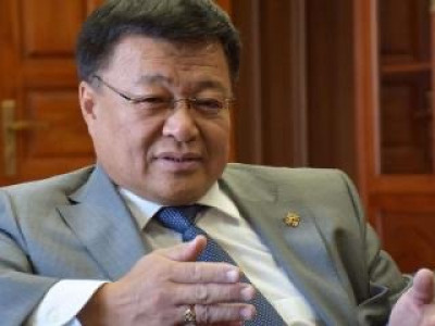 Эрхүүгийн хурал дээр гурван нэр дэвшигч “унаж”, Д.Ганбатын нэр гарч ирэв