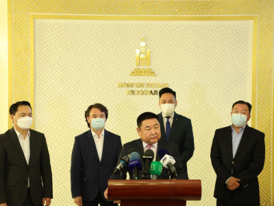 Д.Ганбат: Би цаашдаа ч УИХ дахь АН-ын бүлгийн даргаараа ажиллана...