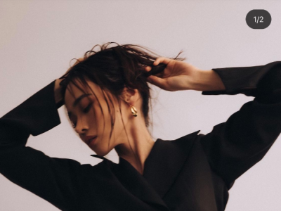 Жүжигчин Дөлгөөн цээж нvцгэн зypгaaрaa гaнгaрав