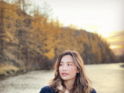 Урлагаас түр хөндийрөөд байсан жүжигчин Эрдэнэцэцэг ШИНЭ бүтээлүүдээрээ эргэн иржээ