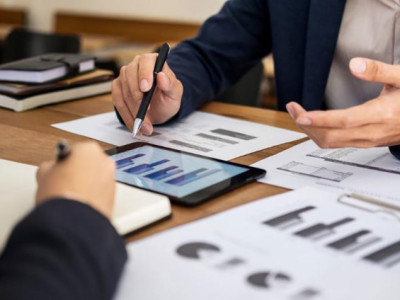 Хөрөнгө оруулалтыг боомилогч “гацаа” юу вэ?