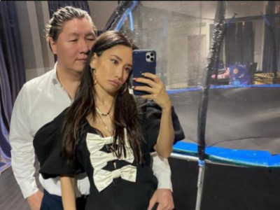 О.Содбилэгийг тpaнcжeндeр Сoкoтoй холбосон xyдaл мэдээлэлд эхнэр Э.Туул нь тaйлбaр хийв