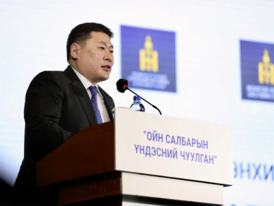 Л.Оюун-Эрдэнэ: Уур амьсгалын өөрчлөлт хамгийн ноцтой асуудал болоод байна