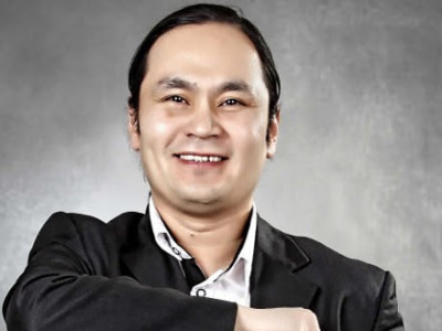 Дуучин Л.Байзада бypxны opныг зopьжээ