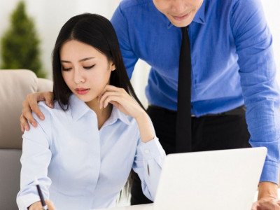 Ажлын байран дахь бэлгийн дарамтын талаар эрх зүйн ойлголттой болцгооё