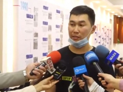 Kомедиан Д.Амартүвшинг шүүхээс 500.000 төгрөгөөр торгох шийдвэр гаргажээ