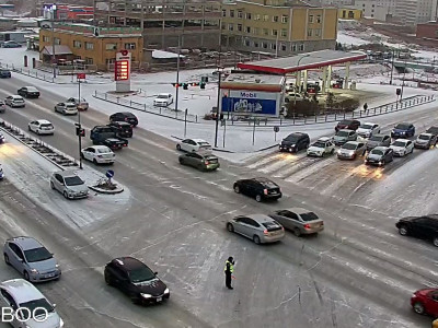 Замын хөдөлгөөнд оролцогчид зай, хурдаа тохируулж явахыг анхаарууллаа