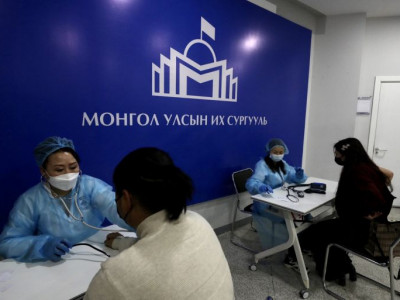 Ирэх долоо хоногт ШУТИС, МУБИС-д вакцинжуулалтын түр цэг ажиллана