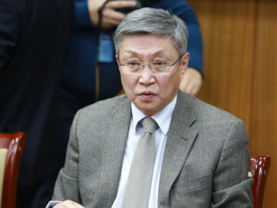 ​С.Баяр: Хүнд нөхцөлд ажиллаж буй Л.Оюун-Эрдэнийн Засгийн Газарт урам хэрэгтэй