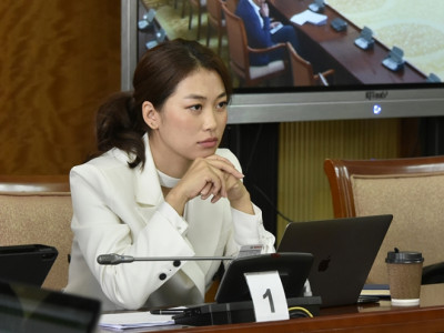 Б.Болор-Эрдэнэ сайд биш “E-Mongolia академи” ТӨҮГ-ын дарга болно