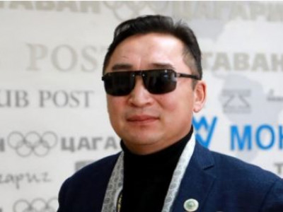 Д.Гансүрэн: 
