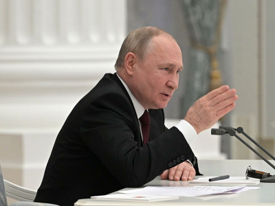 Орос улс Украинаас салсан хоёр мужийн тусгаар тогтнолыг хүлээн зөвшөөрч, цэргээ оруулахаар боллоо