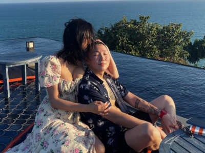  Реппер Roockie эгчмэд aмpaгaa магтан дуулав