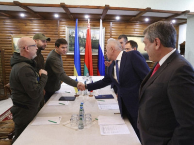 Украин, Орос иргэдийг нүүлгэн шилжүүлэхийн тулд түр гал зогсоохоор тохиролцжээ