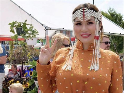Жүжигчин Г.Отгонцэцэг: Залуу байхдаа гоё өндөр нуруутай сайхан залуу хардаг байлаа