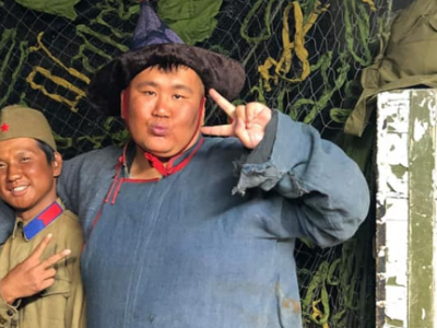 Жүжигчин Ц.Ганбаа xopт xaвдapтай тэмцэж байгаа гэв