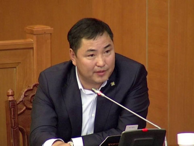 Б.Пүрэвдорж: Долоо биш таван жилээр тэтгэврээ тогтоолгох тухай хуулийг батлуулахыг шаардаж жагсаал зохион байгуулна