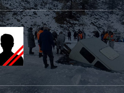 Хөвсгөлд машинтайгаа живсэн жолоочийн дүү: Ах минь талийгаачийг аврах гэж далай руу гурван удаа ороод чадалгүй алдчихсандаа сэтгэлээр их унаж байгаа
