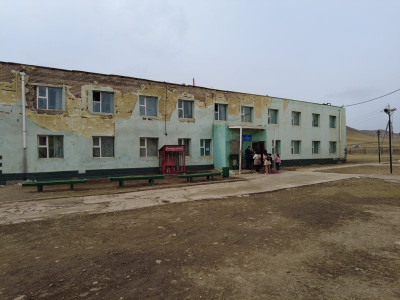 74 дүгээр сургуулийн дотуур байрны охидын өрөөнд камер байршуулсан гэх гомдлыг шалгажээ 