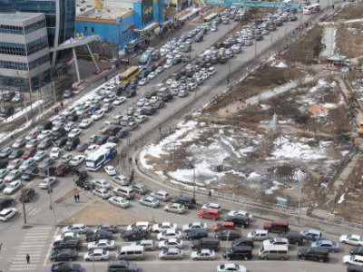 Өглөө, оройн оргил ачааллын үед дундаж хурд 9-13 км/цаг. Хөдөлгөөний чанарын үзүүлэлт 