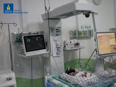 Бүтэлттэй төрөлтөөс үүдсэн эндэгдэл, хүндрэлийг бууруулах тархи хөргөх эмчилгээ нэвтэрлээ