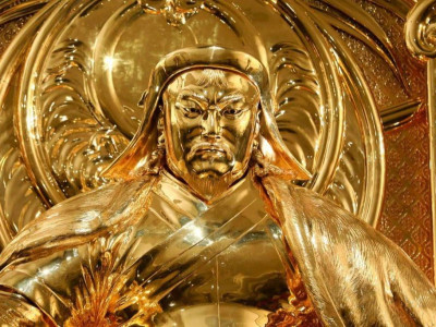 Алтан хөшөөний “үнэ”-ийг нууцад оруулсан уу, нуугаад байна уу?