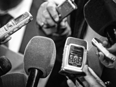 Монголын сэтгүүл зүй та нарын горьдсон шиг амархан уначихдаггүй юм