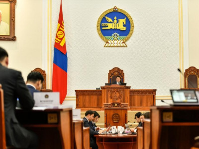 Энэ намын ах нар эгэл бор гишүүддээ итгэж байгаагүй учраас…