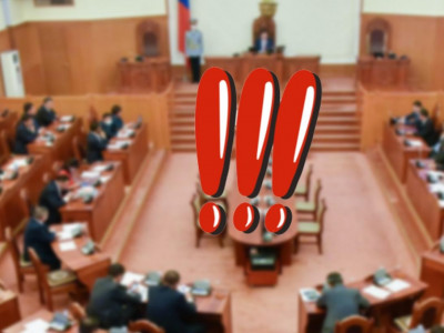 Зогсох цэг, явах цагаа мэдэрдэг жинхэнэ улстөрч Монголд байгаа юу?