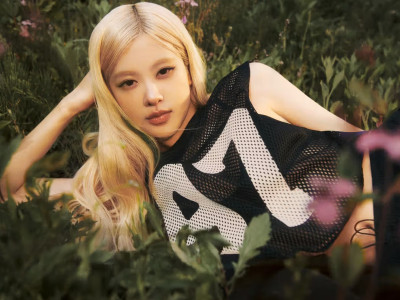 Rosé “Puma”-тай хамтарсан анхны цуглуулгаа танилцууллаа