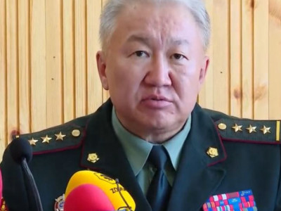 Шүүхээс Р.Чингисийг Дотоодын цэргийн штабын даргын ажилд нь эгүүлэн томилох шийдвэр гаргажээ