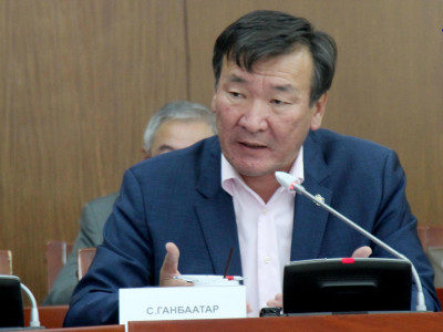 С.Ганбаатар: Дарангуйлагчийн эсрэг үг хэлсэн болохоор намайг АТГ шалгаж байна