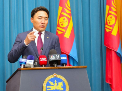 АҮЭБ-ын сайдын үүрэг гүйцэтгэгч Г.Дамдинням: Өдөрт 20-30 литр бензин авдаг иргэд банкаа дүүргээд байгаа учраас хэрэглээ өсчихөөд байна