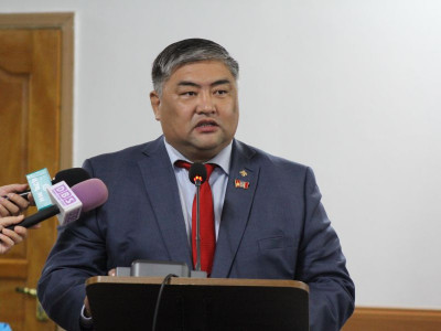 АТГ: Дархан-Уул аймгийн Засаг дарга Б.Азжаргалд гомдол ирсний дагуу хэрэг бүртгэлтийн хэрэг нээн шалгаж байгаа нь ҮНЭН