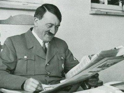 Гитлерийн зурсан зураг, гар бичмэлийг дуудлагаар худалдана