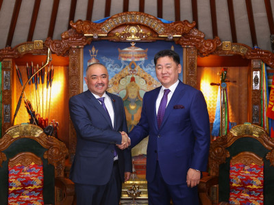 Mонгол Улсын Ерөнхийлөгч У.Хүрэлсүхэд Бүгд Найрамдах Киргиз Улсын Парламентын дарга Нурланбек Шакиев бараалхав